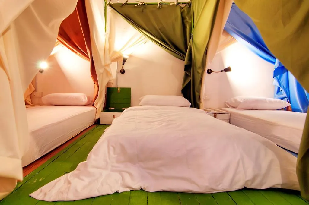 Queen'S Hostel- Female Friendly Джорджтаун Малайзия